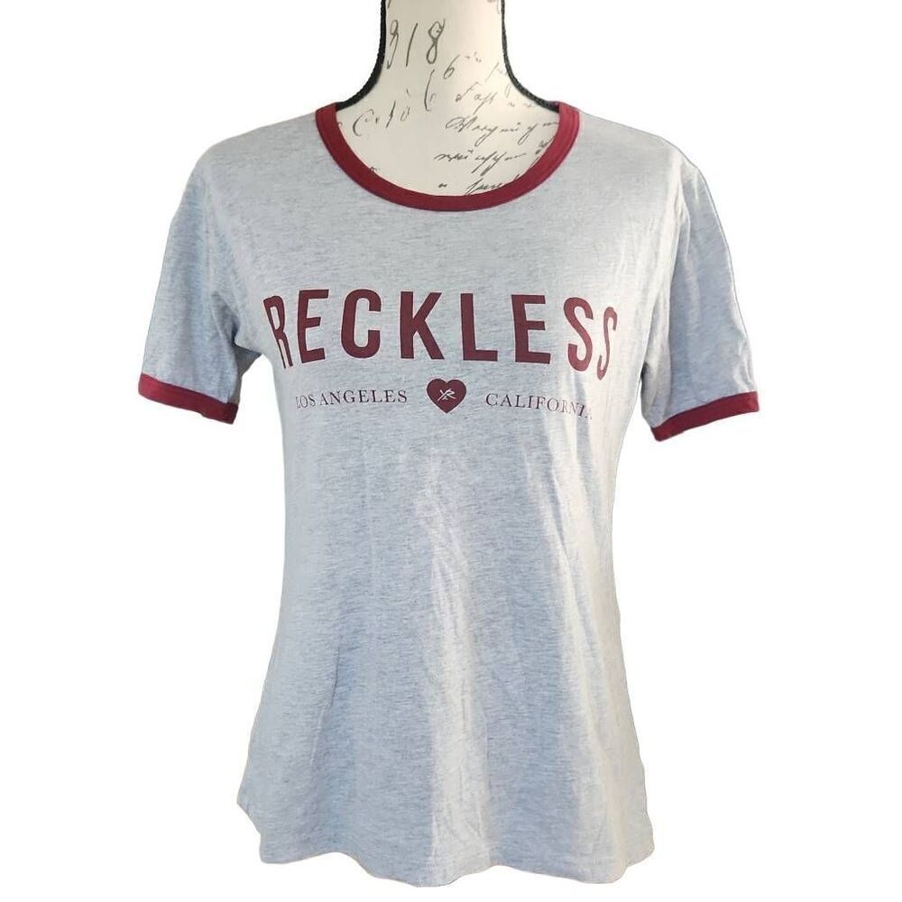 Y&R Women's Size Medium Gray Burgundy Reckless Ringer Short Sleeve T-shirt